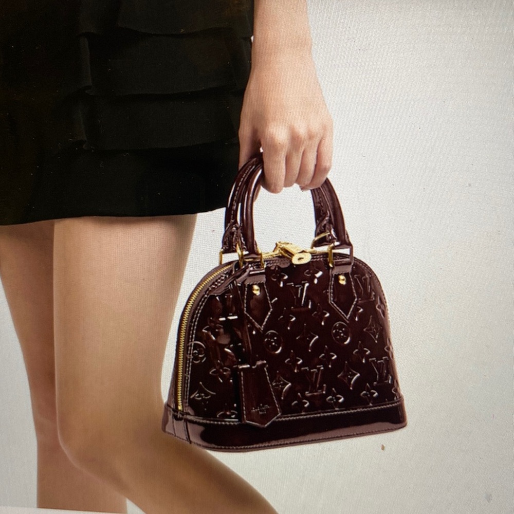 ALMA BB Louis Vuitton Monogram Vermis Leather